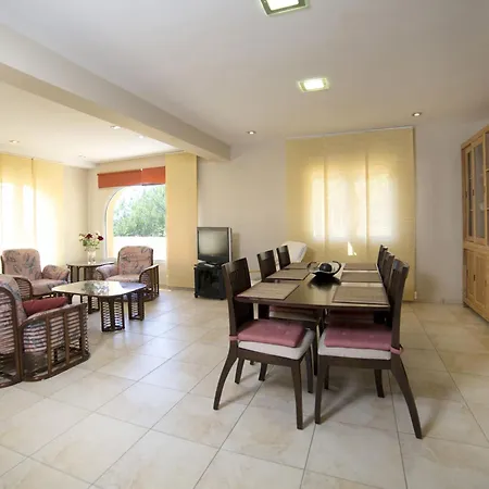 Noemi By Interhome * Calp